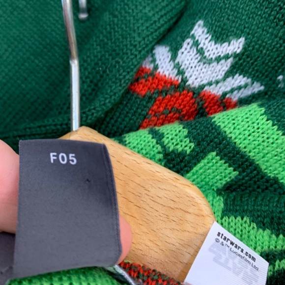 H&M Star Wars Yoda themed Ugly A Merry Christmas pullover/sweater red green - Picture 10 of 12